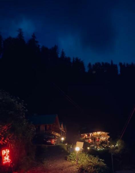 Odin Hostel Shoja Buitenkant foto